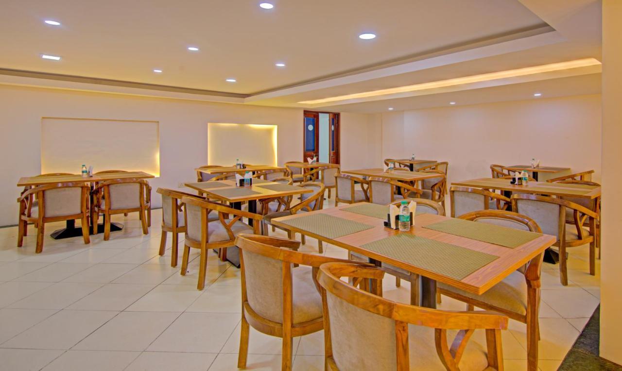 Treebo Corporate Park 호텔 뉴델리 외부 사진